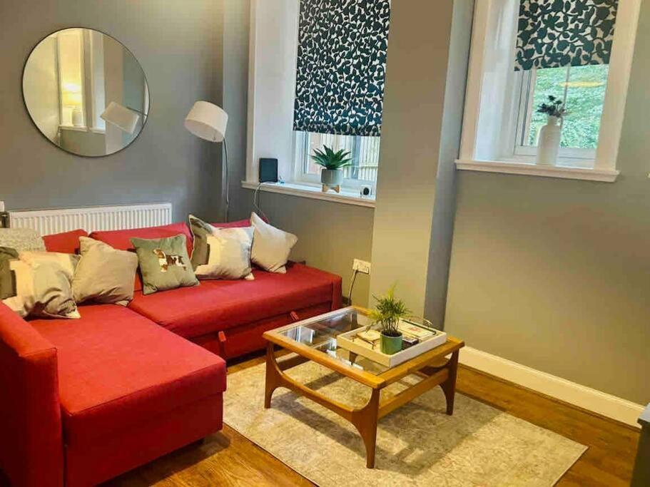 Large 2 Bedroom, Ground Floor Flat, Close To City เอดินบะระ ภายนอก รูปภาพ